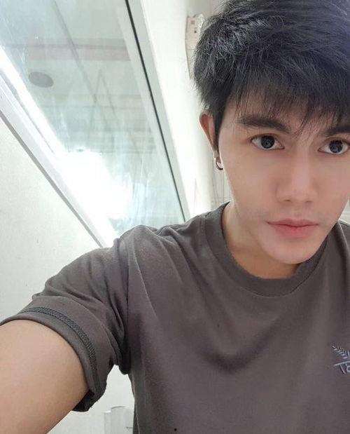 网红男,青春偶像的崛起之路