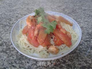 网红鲜虾拌面做法视频,简单美味，轻松学会的夏日清爽面食