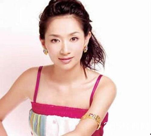 主持人王芳最新爆料图片,揭秘幕后真相，独家图片曝光！