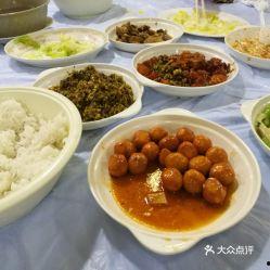 咖喱鱼丸网红店,揭秘咖喱鱼丸店的魅力与人气